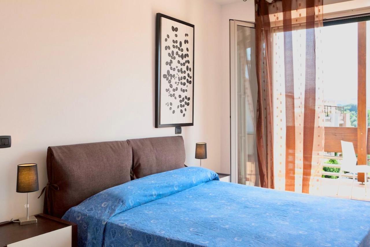 Isa-Apartments 4 Beds In Residence With Swimming-Pool In San Vincenzo, Just 600 Meters From The Sea מראה חיצוני תמונה